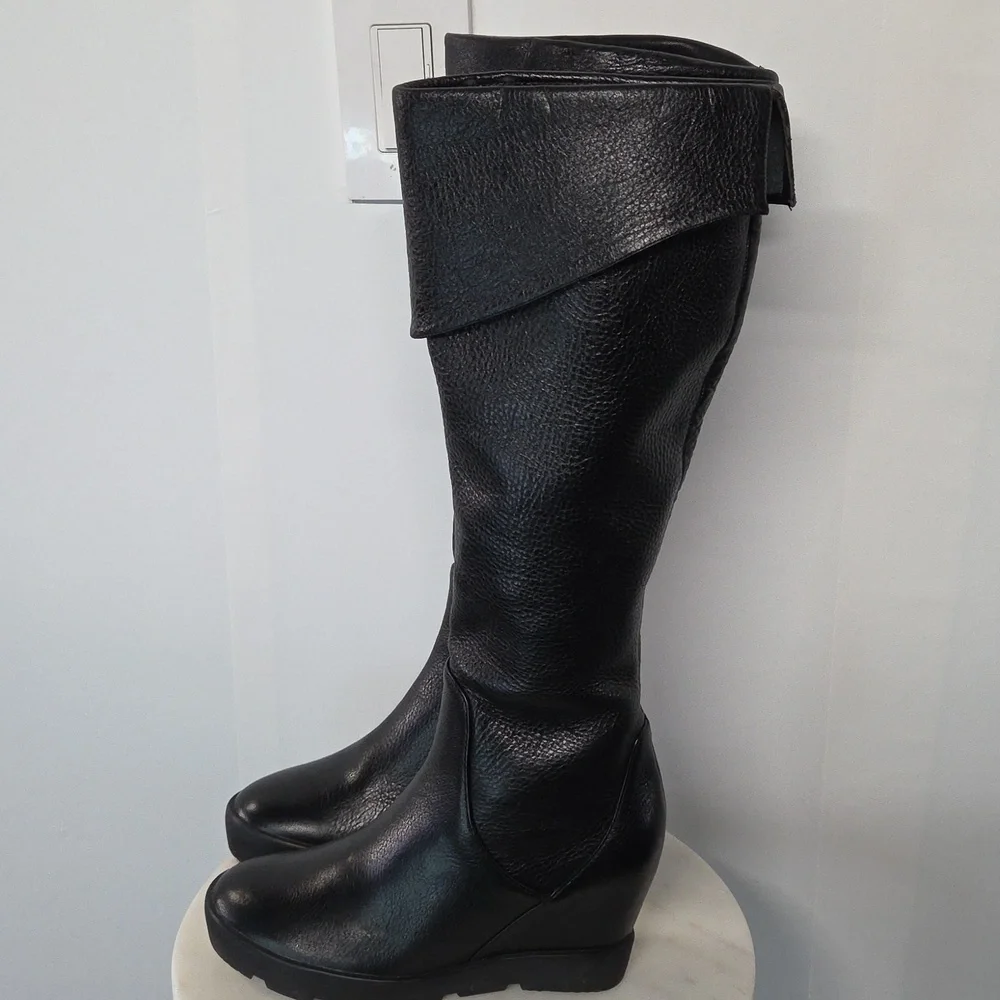 Max Studio Black Leather Knee High Boots Size 7.5